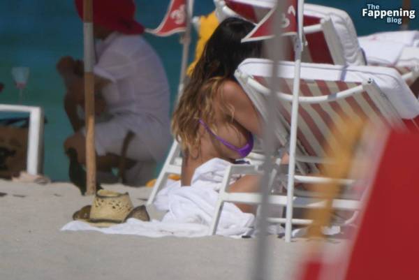 Karina Jelinek Shows Off Her Sexy Boobs in a Bikini (13 Photos) - Argentina on fanspics.net
