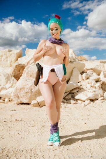 Meg Turney Onlyfans Bulma Cosplay on fanspics.net