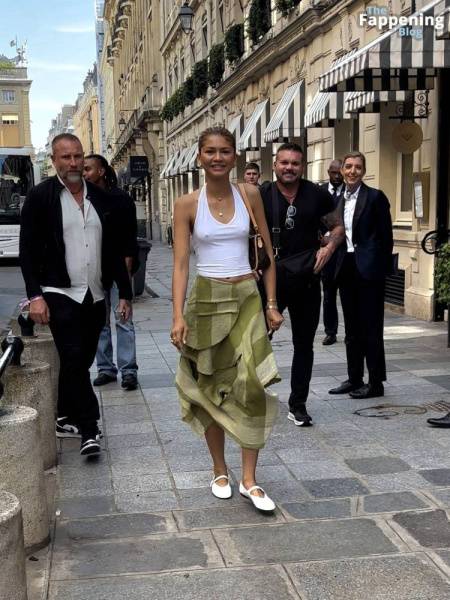 Zendaya Goes Bralessin Paris (30 Photos) on fanspics.net