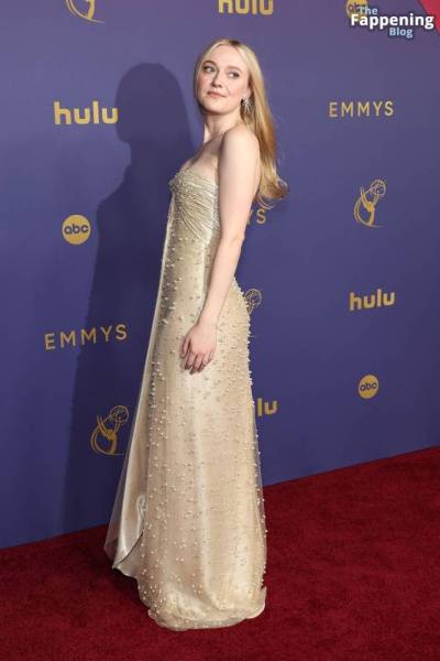 Dakota Fanning Looks Sexy at the 76th Primetime Emmy Awards (77 Photos) on fanspics.net