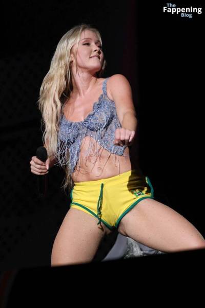 Zara Larsson Shows Off Her Goods as She Performs on Stage in Brazil (39 Photos) - Brazil on fanspics.net